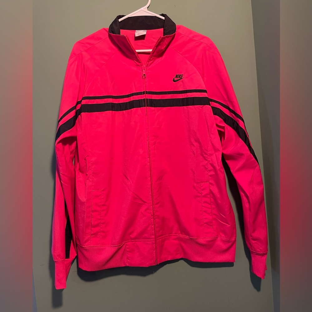 - Nike Women's XXL lightweight jacket, hot pink unisex